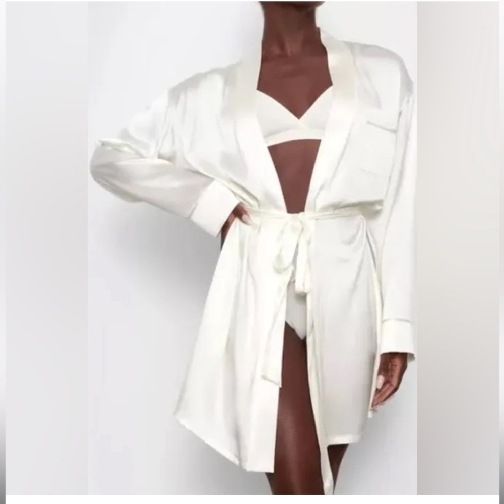 SKIMS SILK Mrs. Bridal Robe Marble Wedding Day Robe RARE Limited Edition NEW NWT